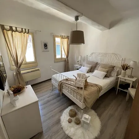 La Piccola Maison